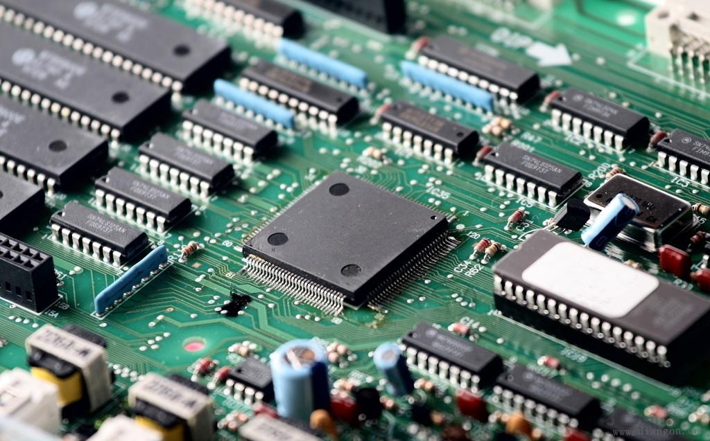 誠(chéng)信回收汽車IGBT模塊，汽車無(wú)線MCU，汽車片上系統(tǒng)，汽車芯片等一系列電子元件