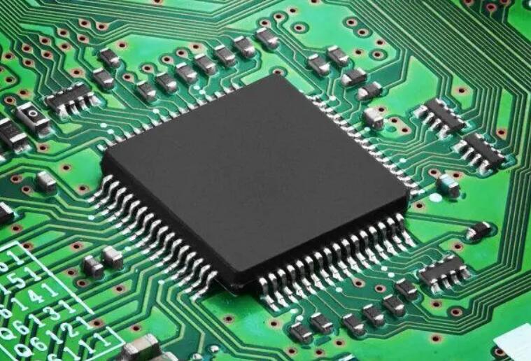 回收存儲器、傳感器、微控制器、收發(fā)器，新能源IC，5G 芯片