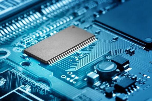 回收瑞薩特定應(yīng)用時鐘：PCI Express 時鐘、處理器時鐘、實時時鐘